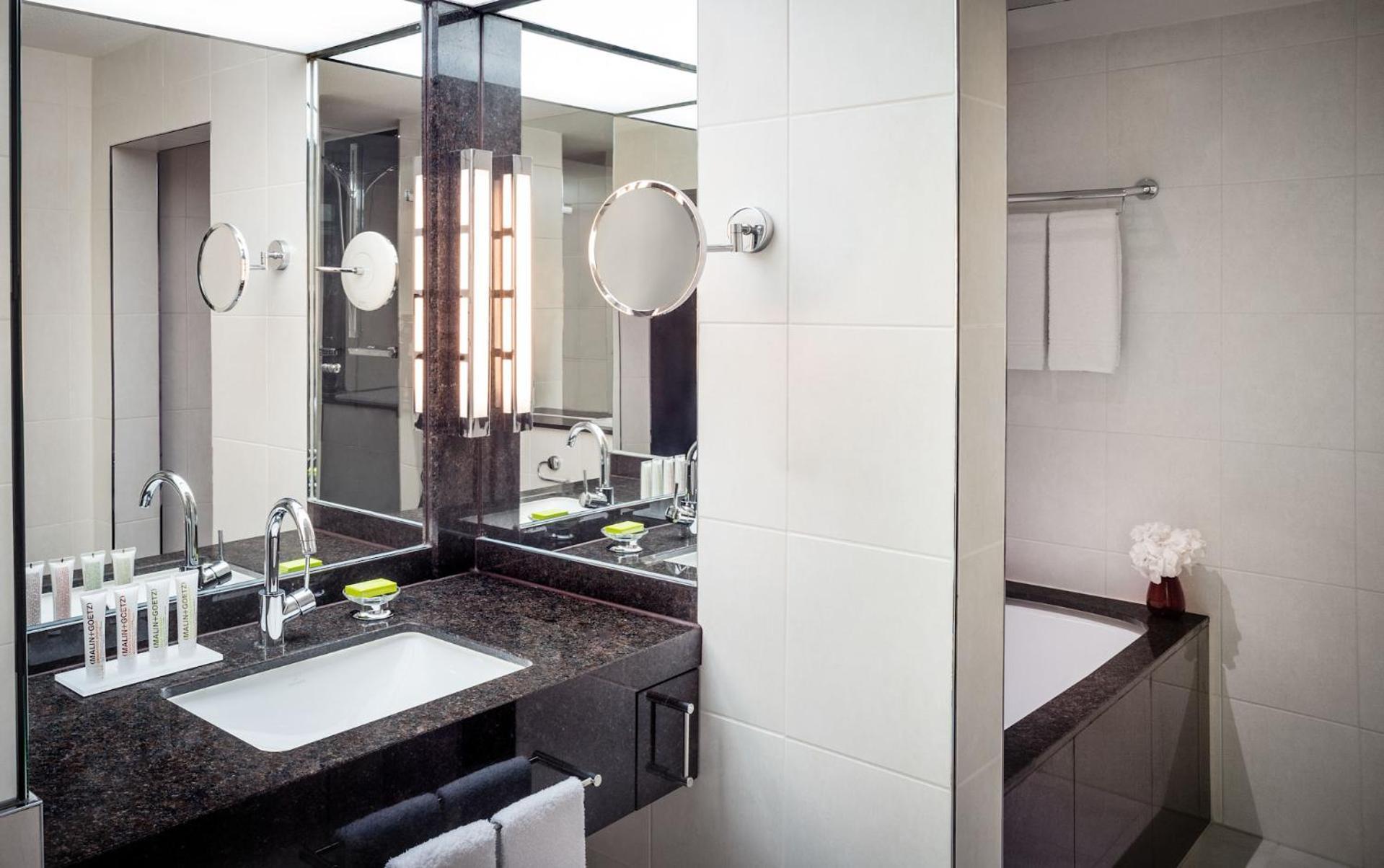 Le Meridien Hotel
