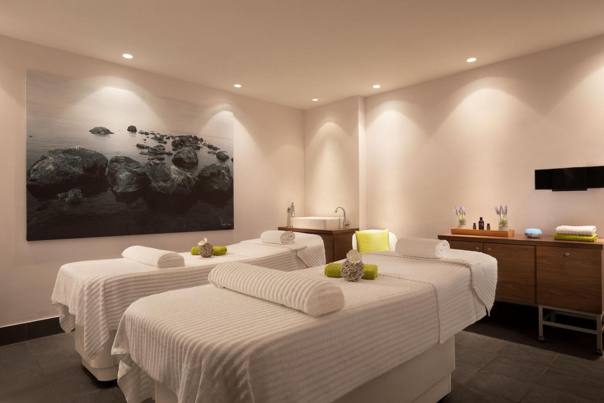 Le Méridien Hotel 5*