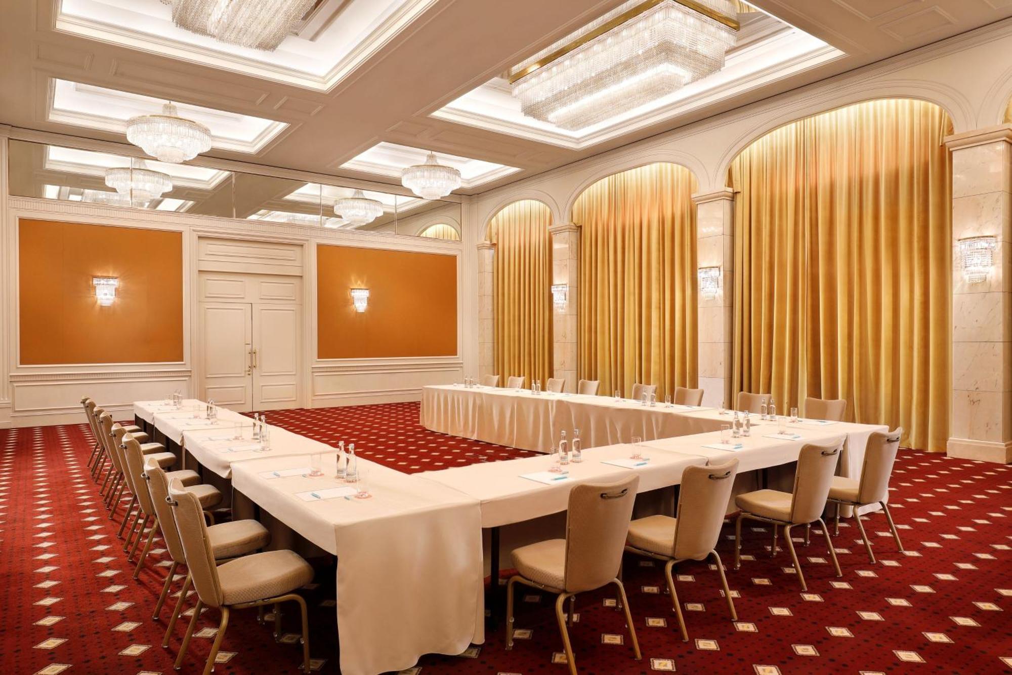 Le Méridien 5* Stuttgart