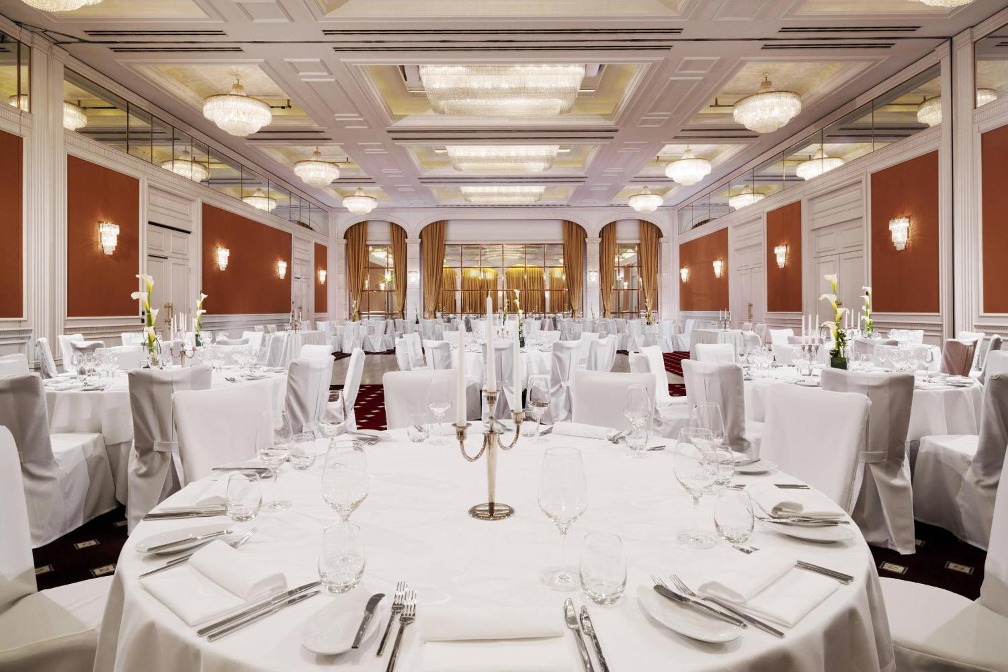 Le Meridien 5*